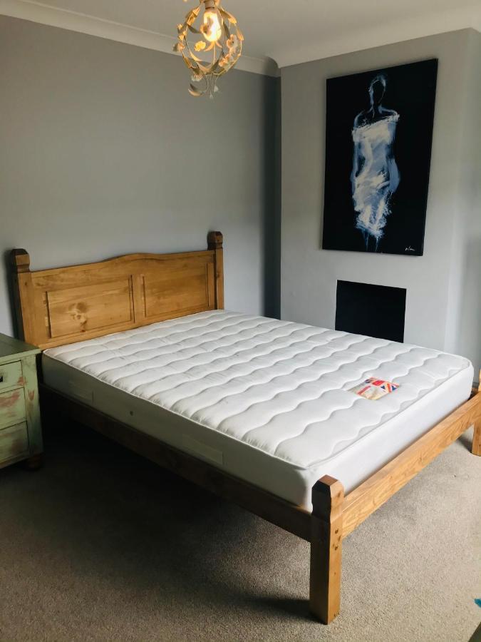 Charming 3 Bedroom House With A Warmth Character Glyn Neath Exteriör bild
